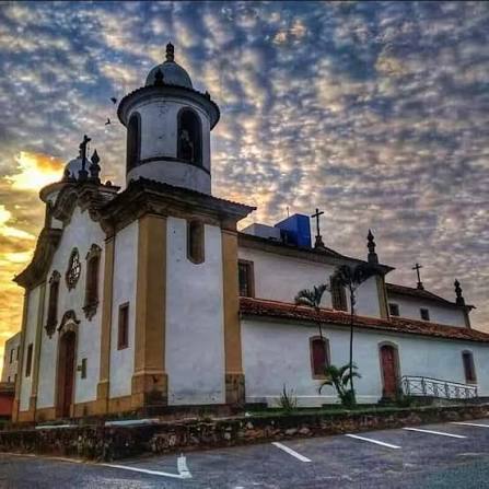 Igreja histórica no centro de Campo Belo, Minas Gerais