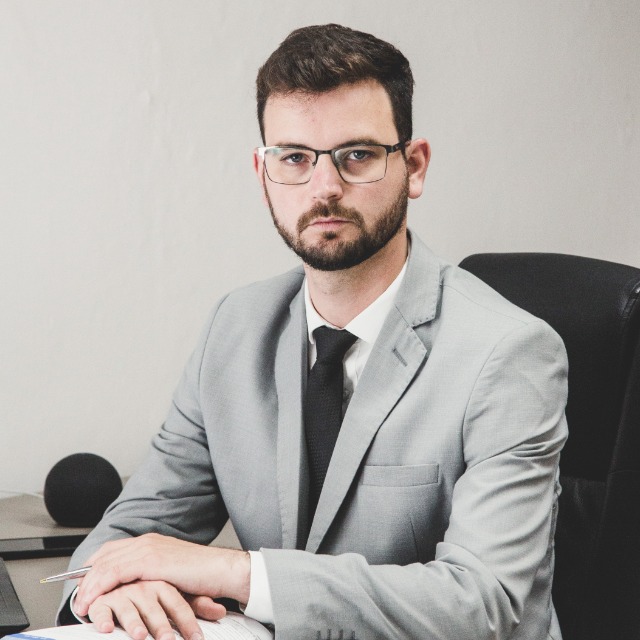 Dr. Guilherme Henrique Alvarenga